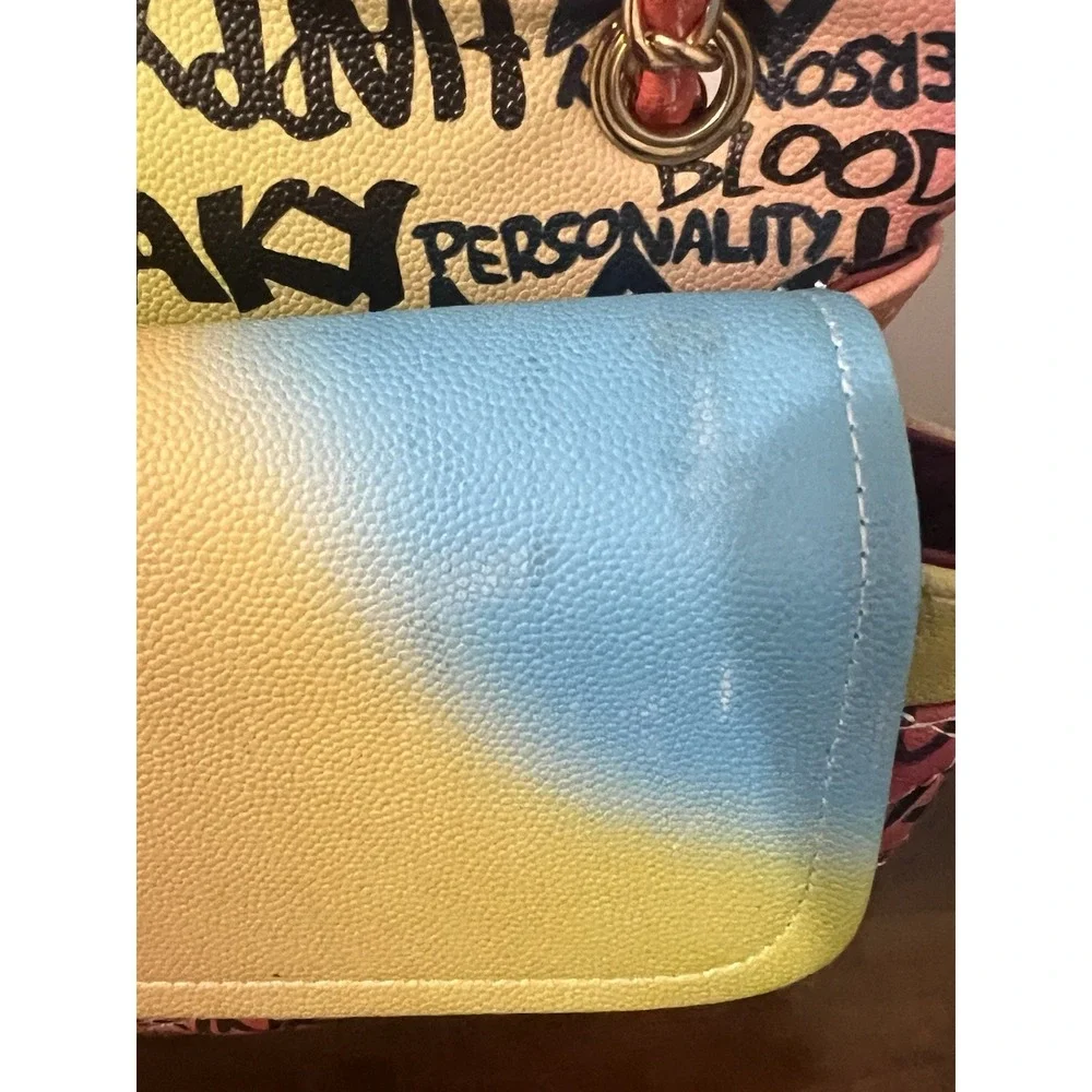 Graffiti Print Quilted Chain Shoulder Bag Turn-Lock‎ Flap Multicolor